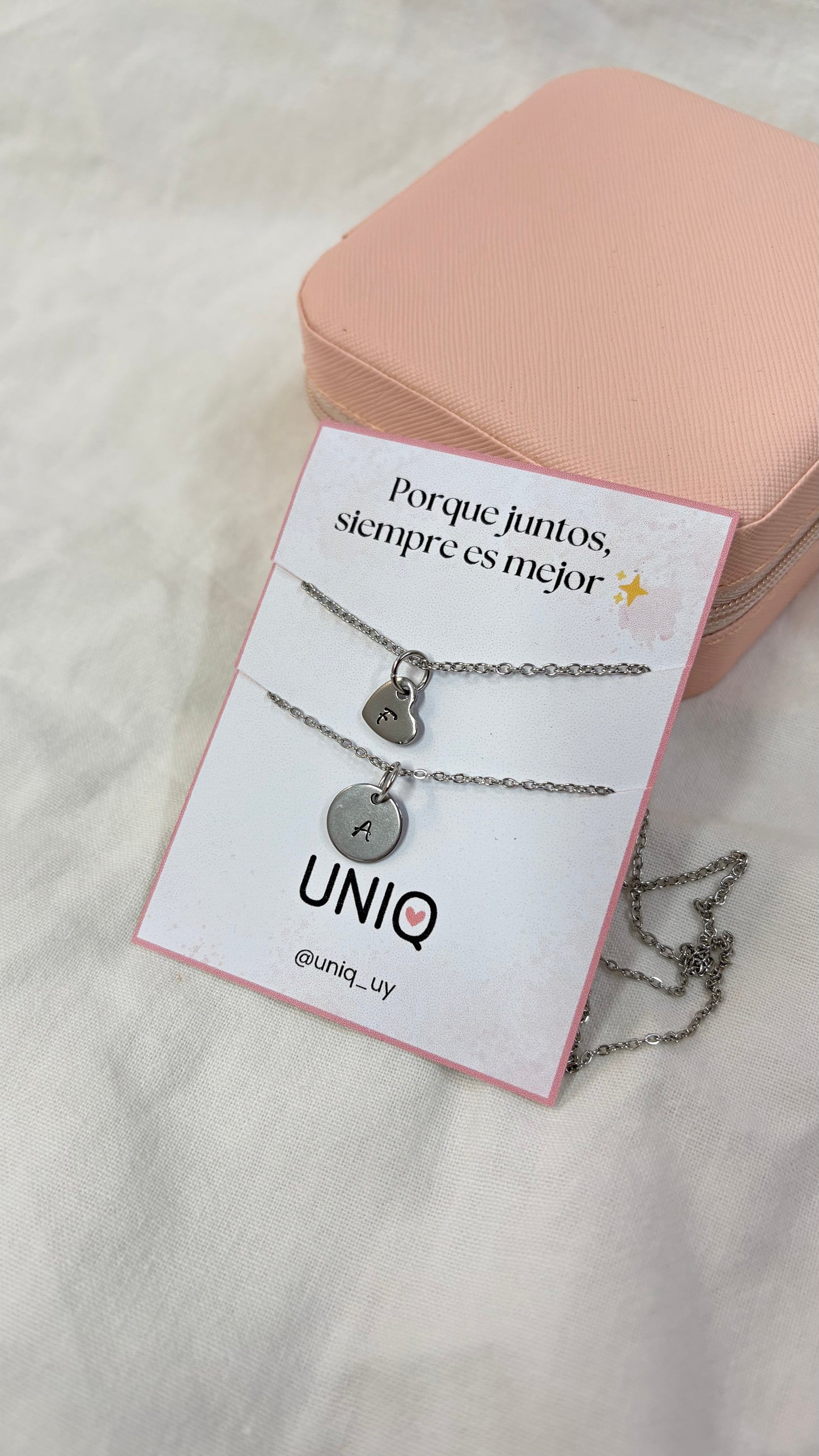 Conjunto de Collares con Iniciales Grabadas