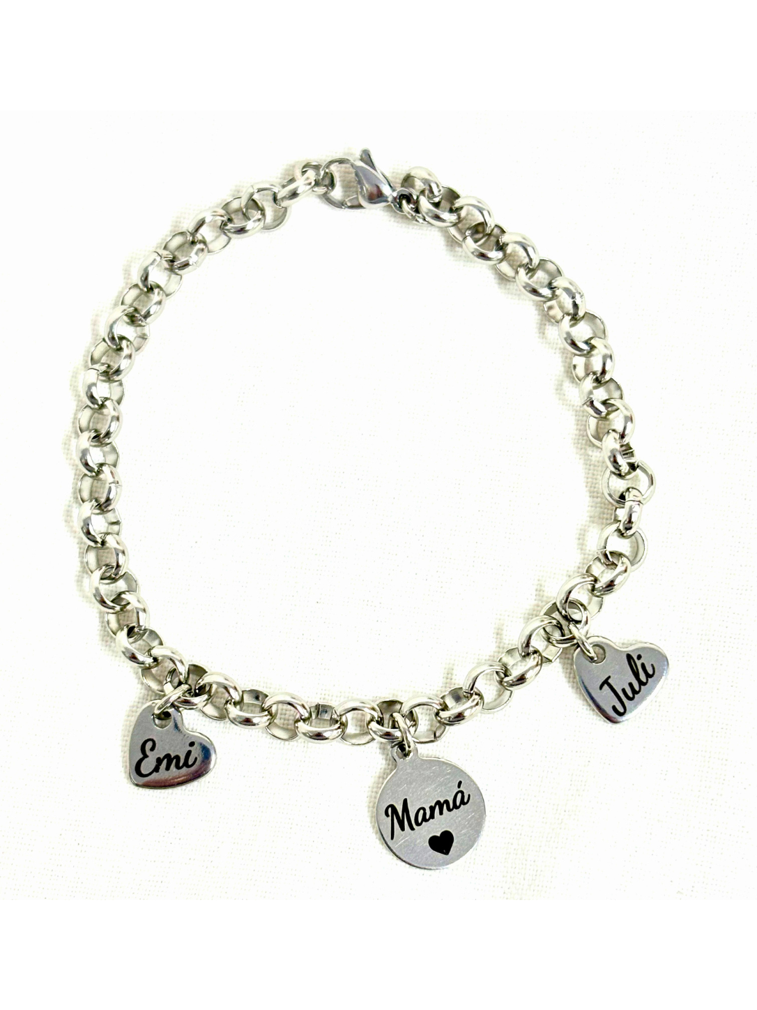 Pulsera Rolo con 1 Medalla y 2 Corazones