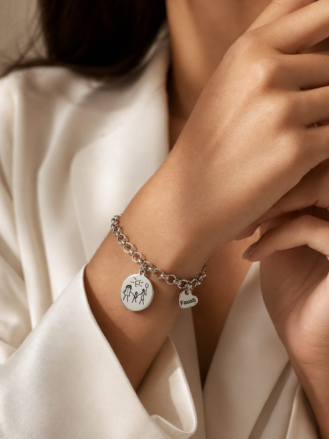 Pulsera Rolo con Medalla y Corazón